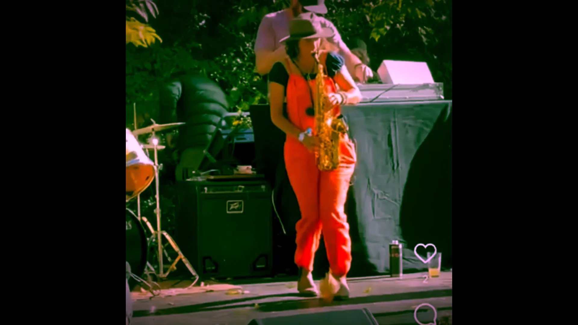 Saxylady & The Postman Pie Pint Pinot Festival, Arrowtown, NZ on Vimeo