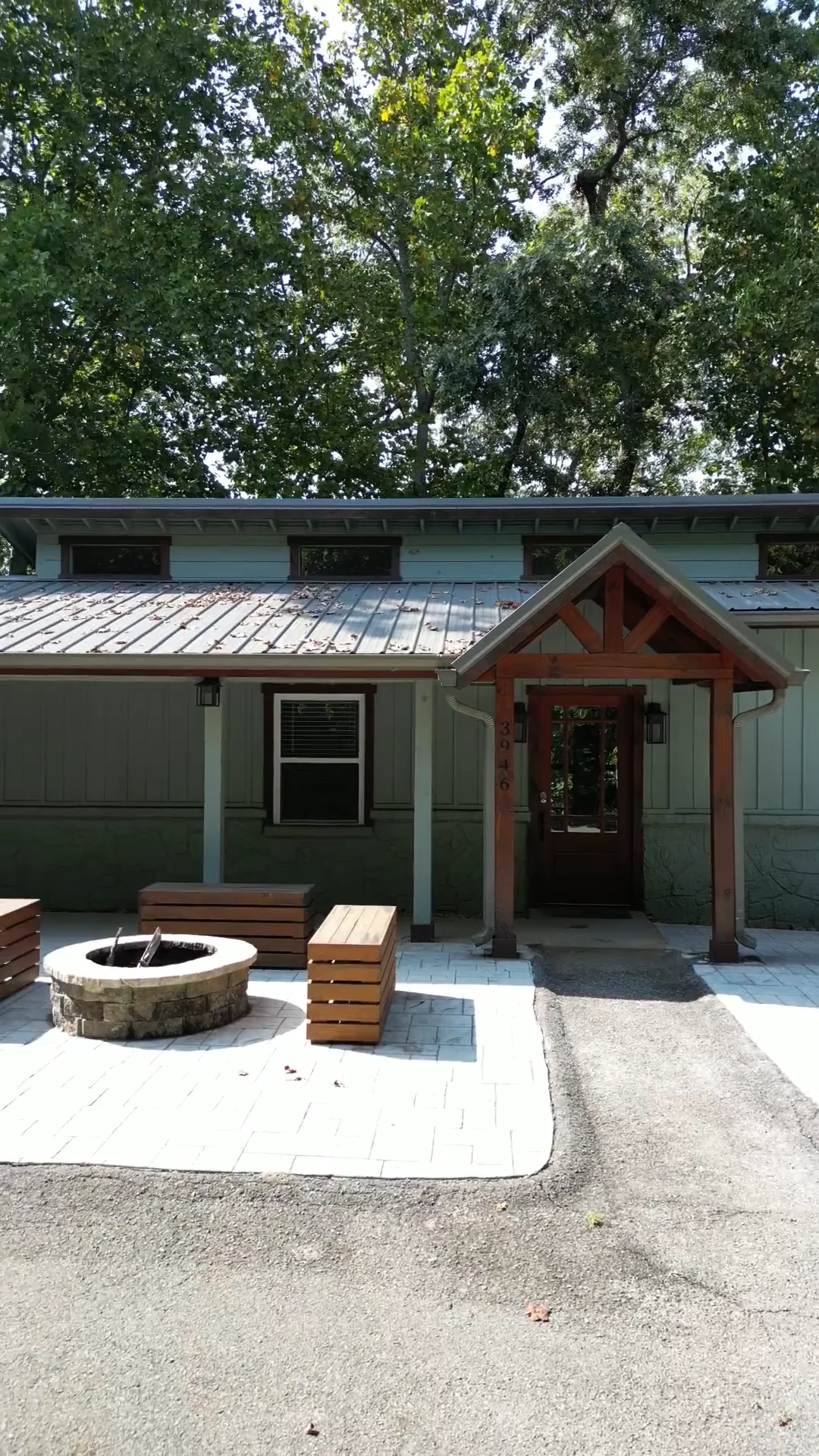 Dolly’s Getaway Reel on Vimeo