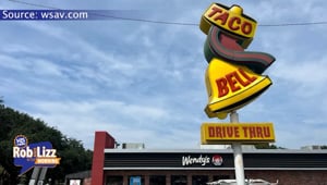 Oldest Taco Bell Sign in Savannah
