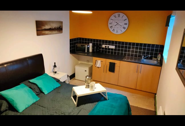 Boutique Studio Apartments ★ Town Centre Main Photo