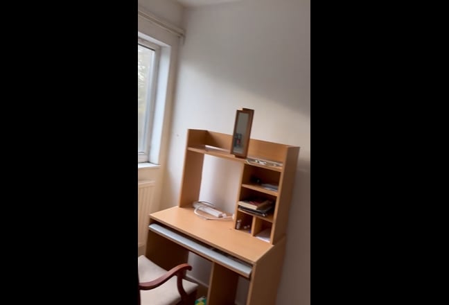 Cozy double room available in our awesome house Main Photo