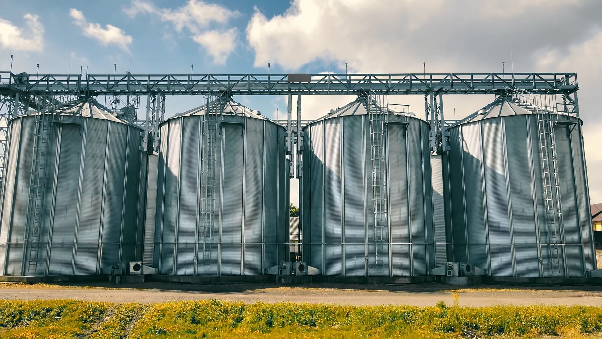 Stock Silo.