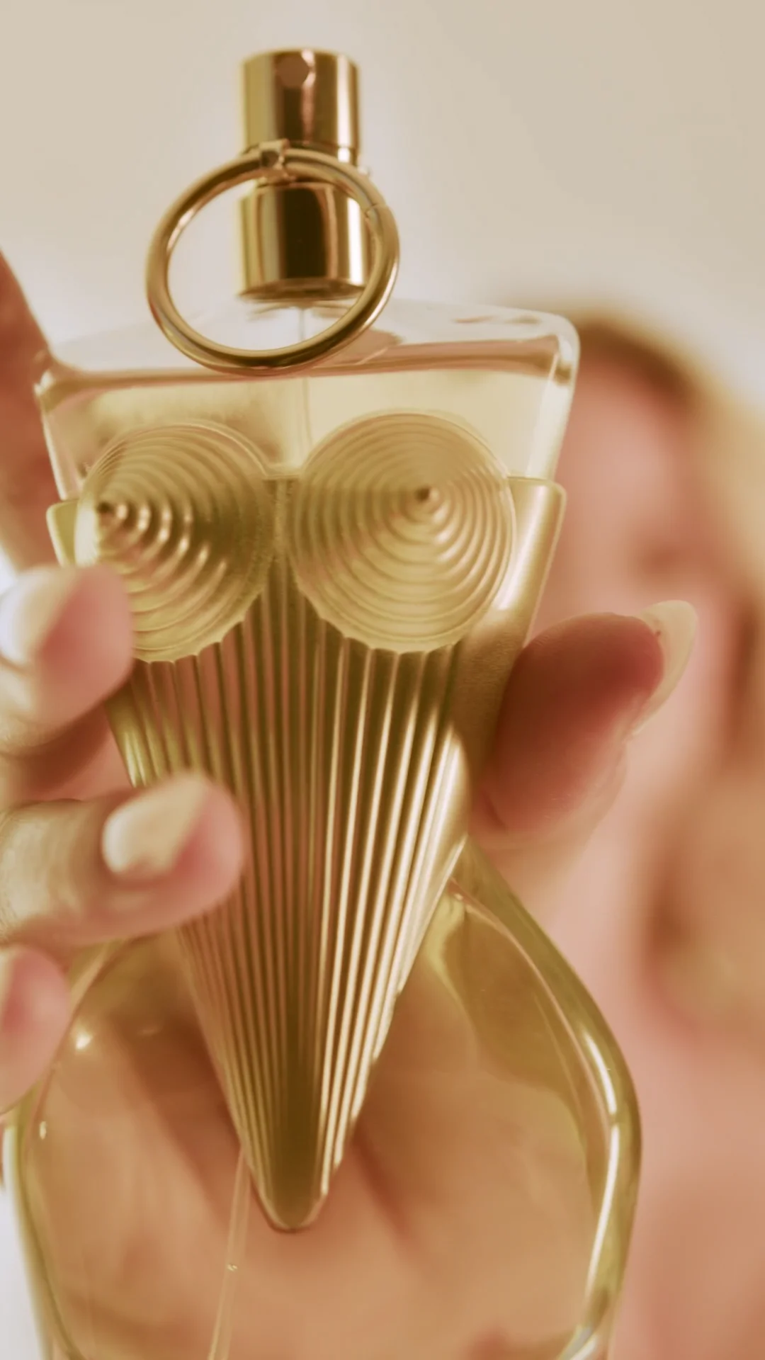 ZARA LARSSON JPG DIVINE COMMERCIAL V3