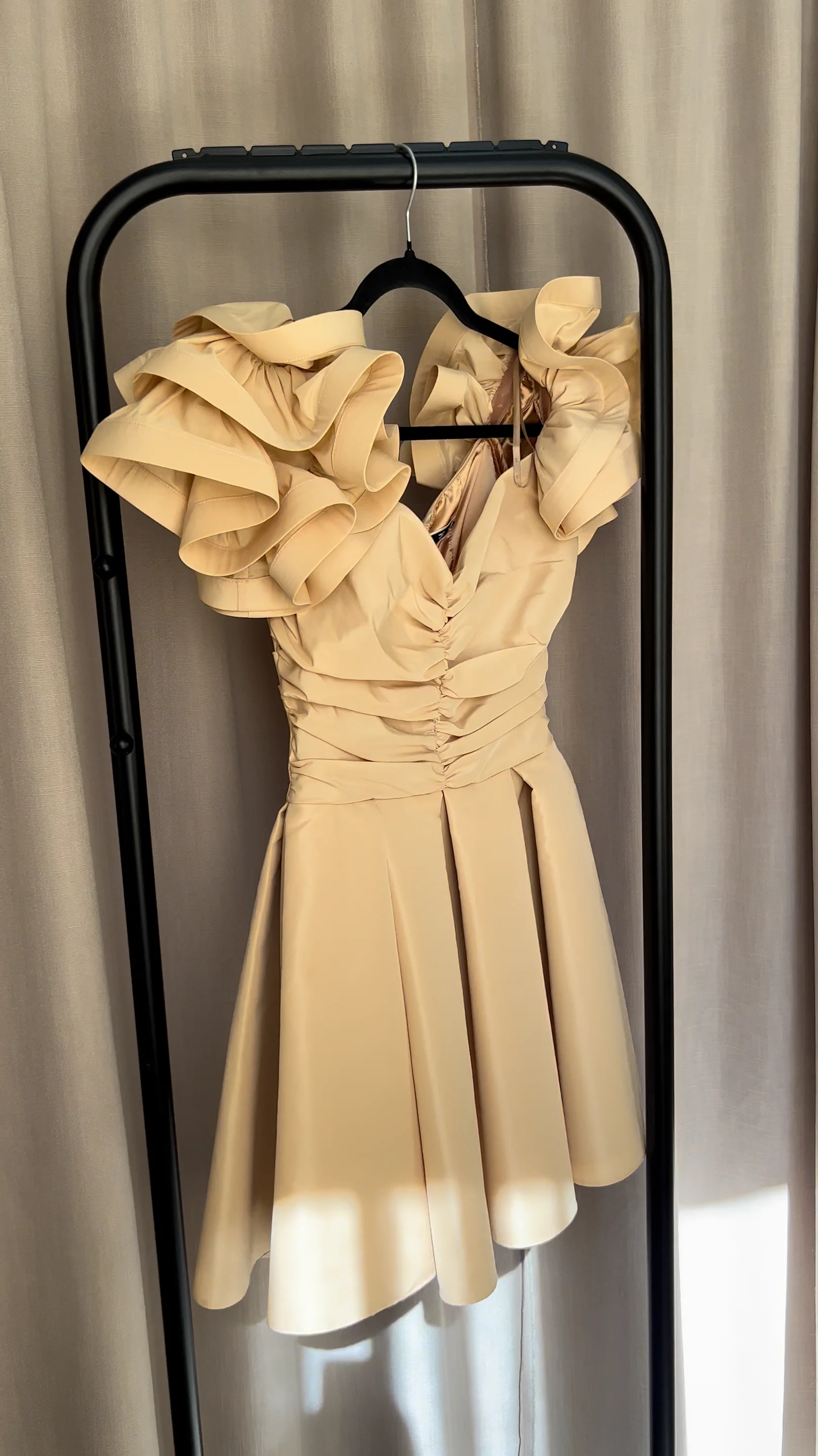 ワンピース ELISABETTA FRANCHI Woman Dress Butter ABT515 193 ELISABETTA FRANCHI Women's long butter dress with laces and