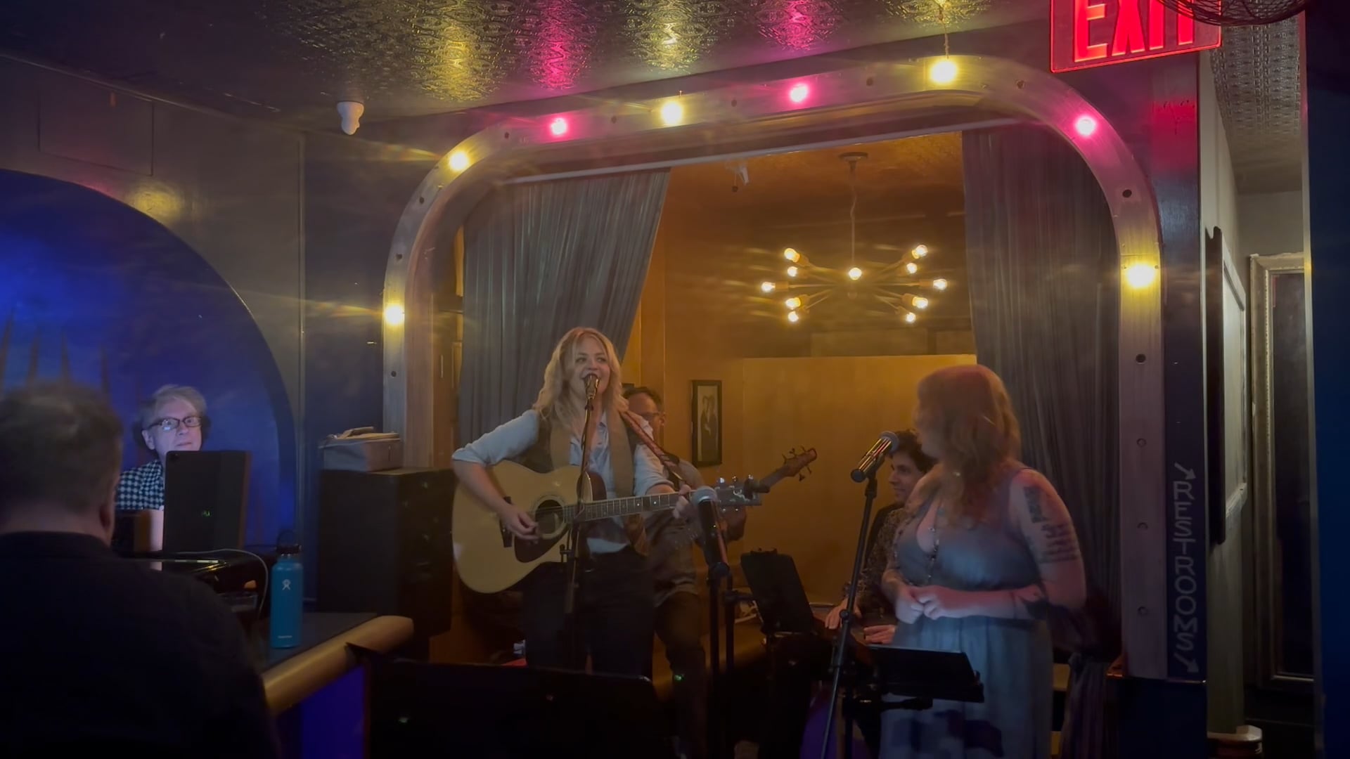 Promotional video thumbnail 1 for Sam Brown with Hearts on Fire