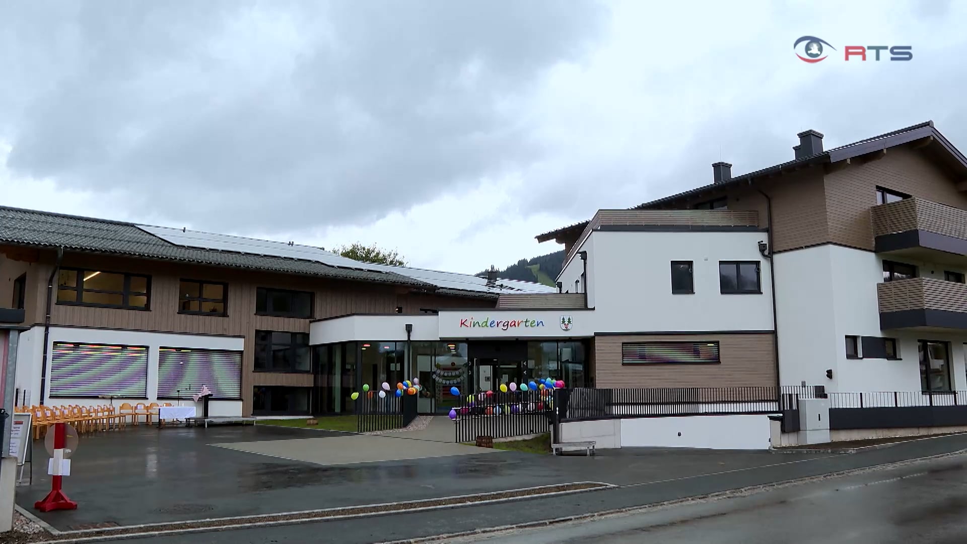 200-kinder-erfreuen-sich-am-sanierten-kindergarten-altenmarkt