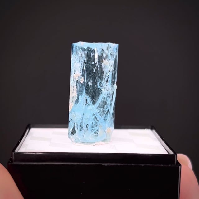 Beryl var. Aquamarine (Rough and Cut set)