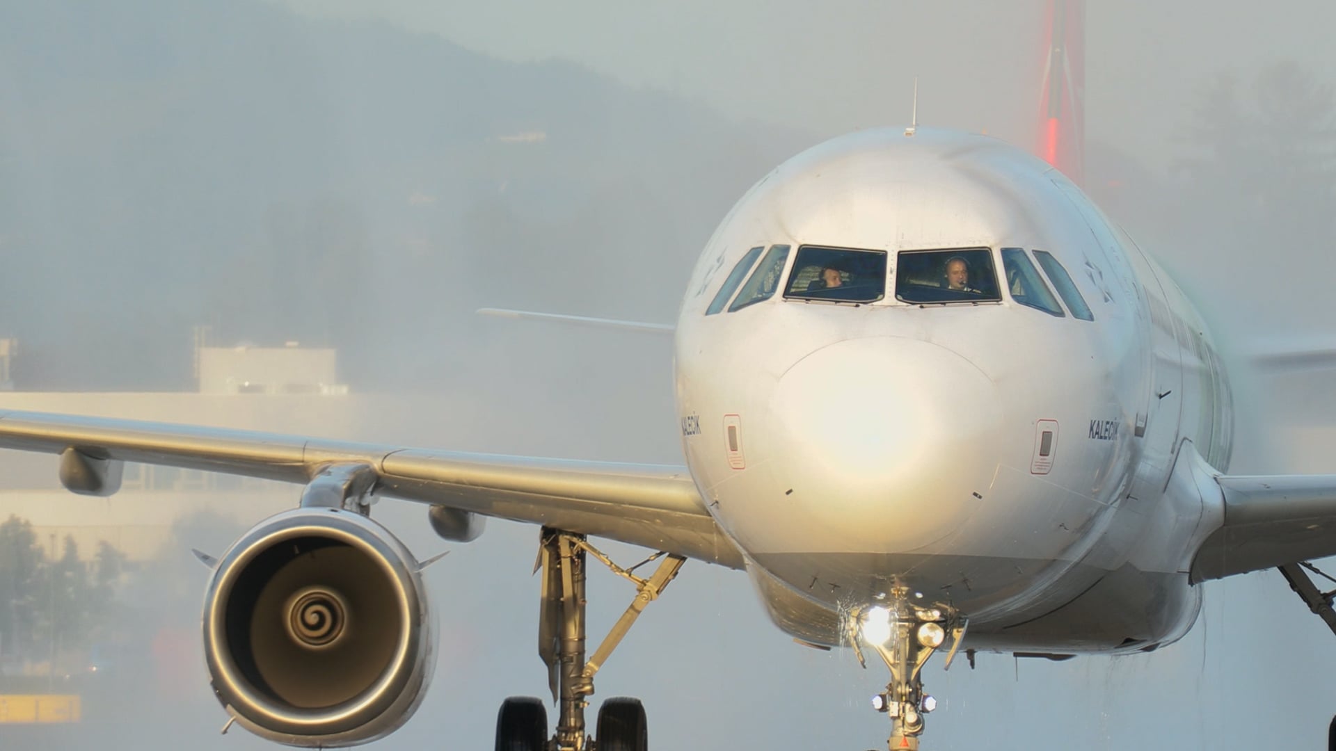 10-jahre-salzburg-istanbul-die-turkish-airlines-feiern-jubilaeum-am-salzburg-airport
