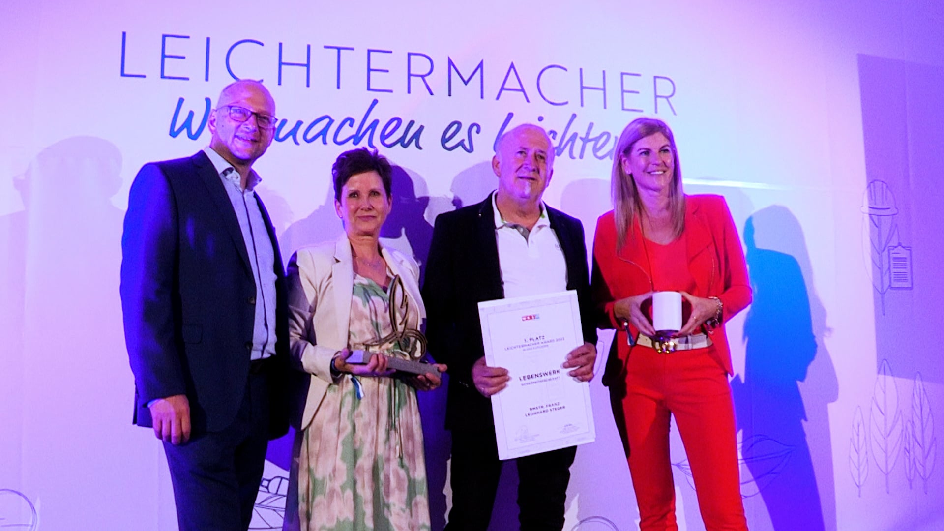 gewerbliche-dienstleister-der-wks-verleihen-unter-21-berufsgruppen-leichtermacher-award