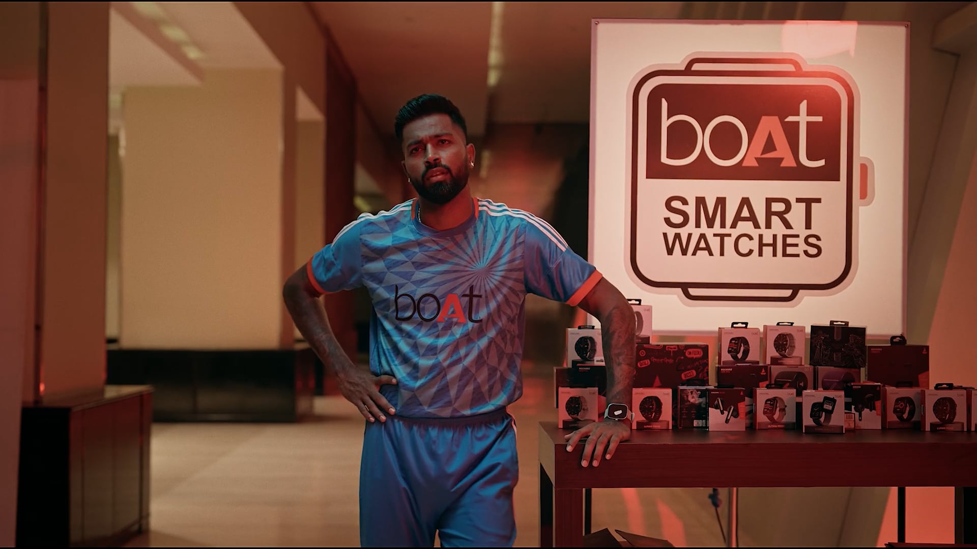 BOAT- Hardik Pandya - POLICE RAID