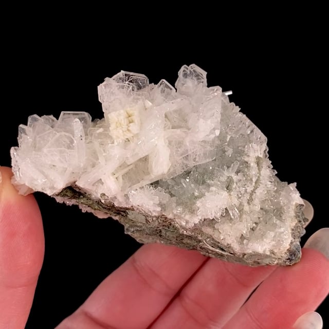 Yugawaralite (superb rare crystals)