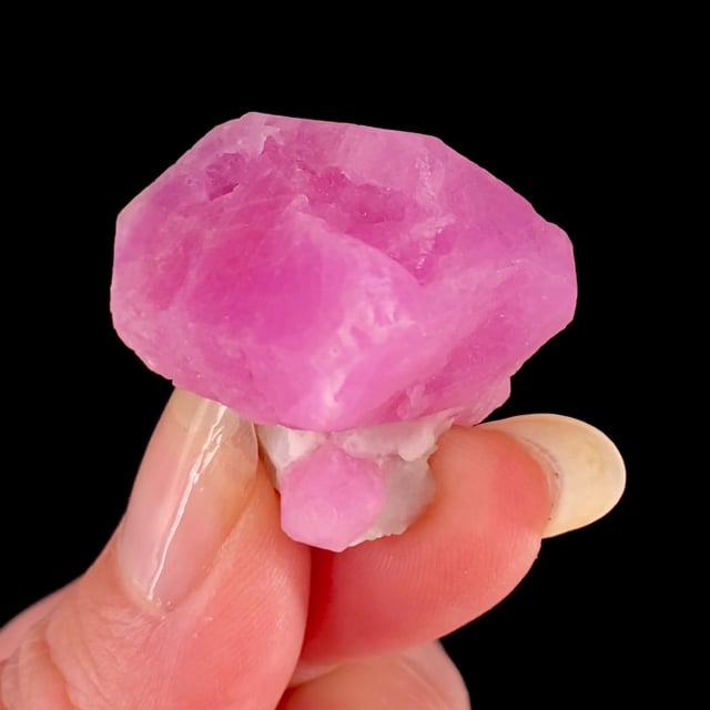 Corundum var: Ruby (hard to find locality)