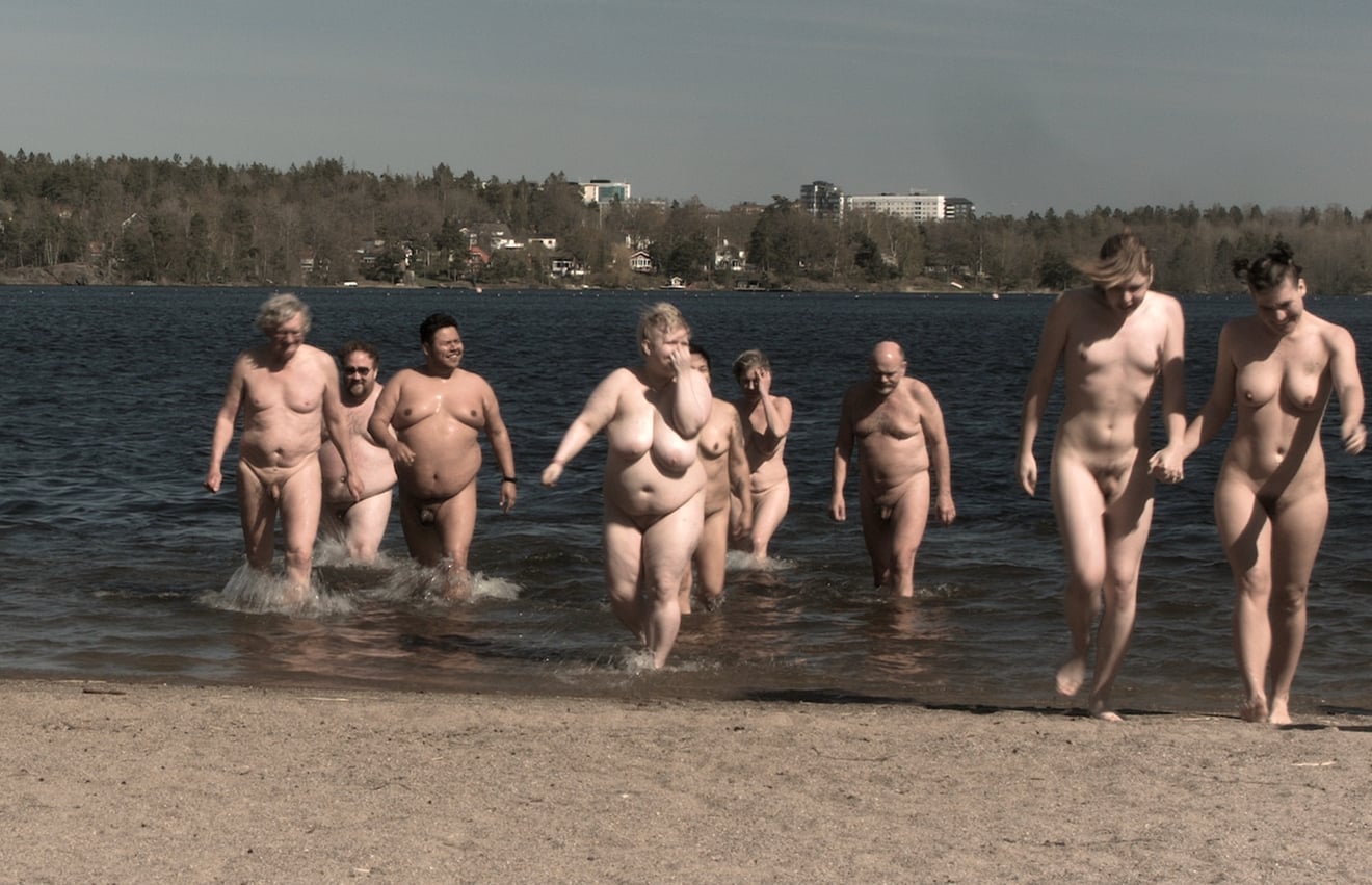 Badsäsongen - Ågesta nakenbad / Ågesta nude beach