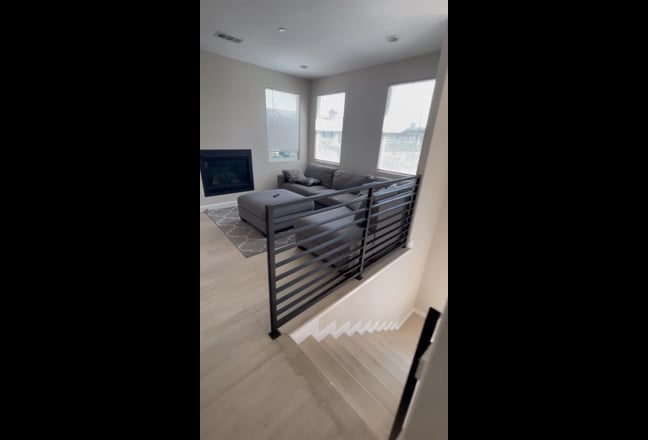 Large room near Bella Terra & Little Saigon Main Photo
