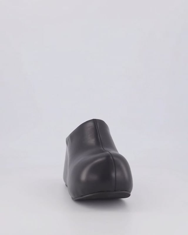 CLOGGIN / Black