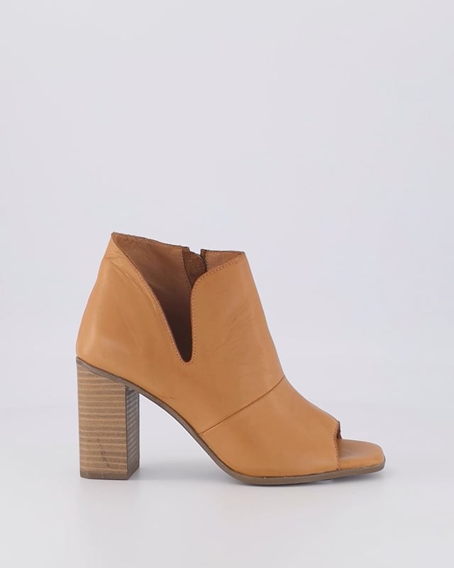 PAMMY / Tan
