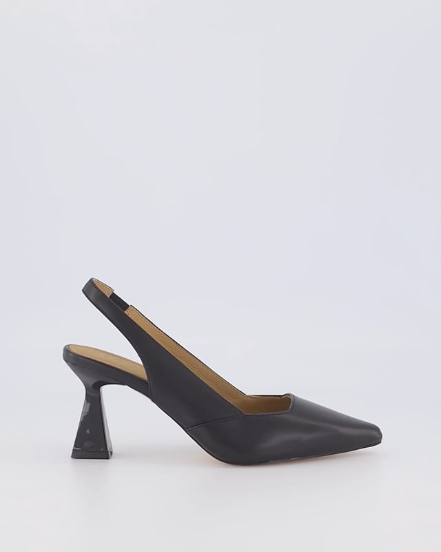 MACAREA / Black