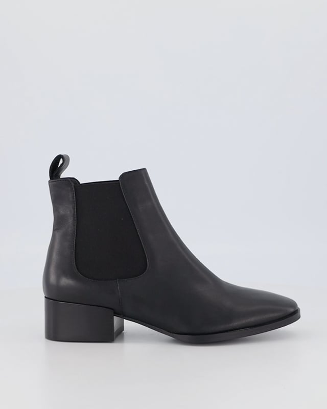 Buy RAMP Black boots Online at Shoe Connection