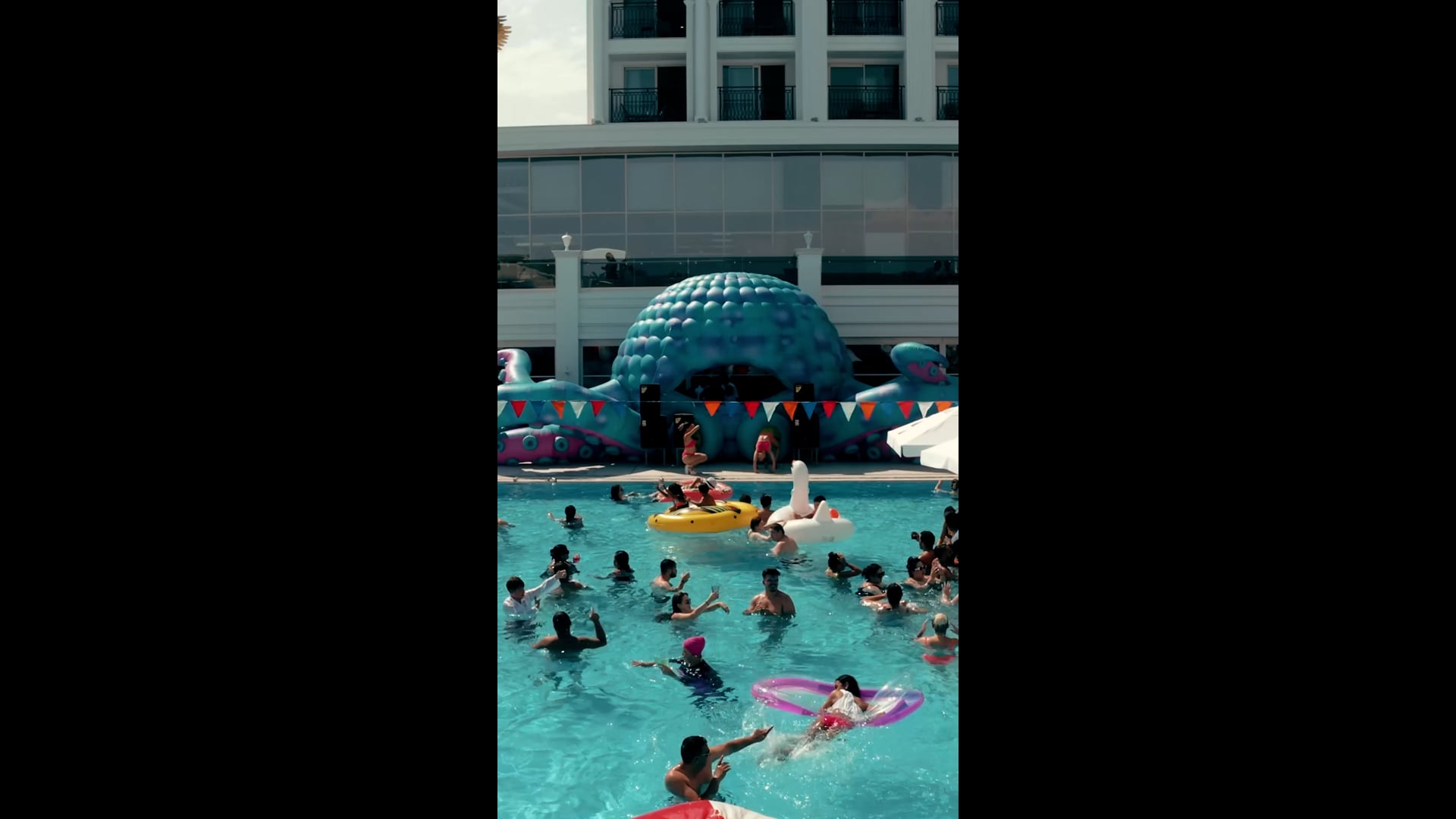 Sunthalia The Banjo Beat