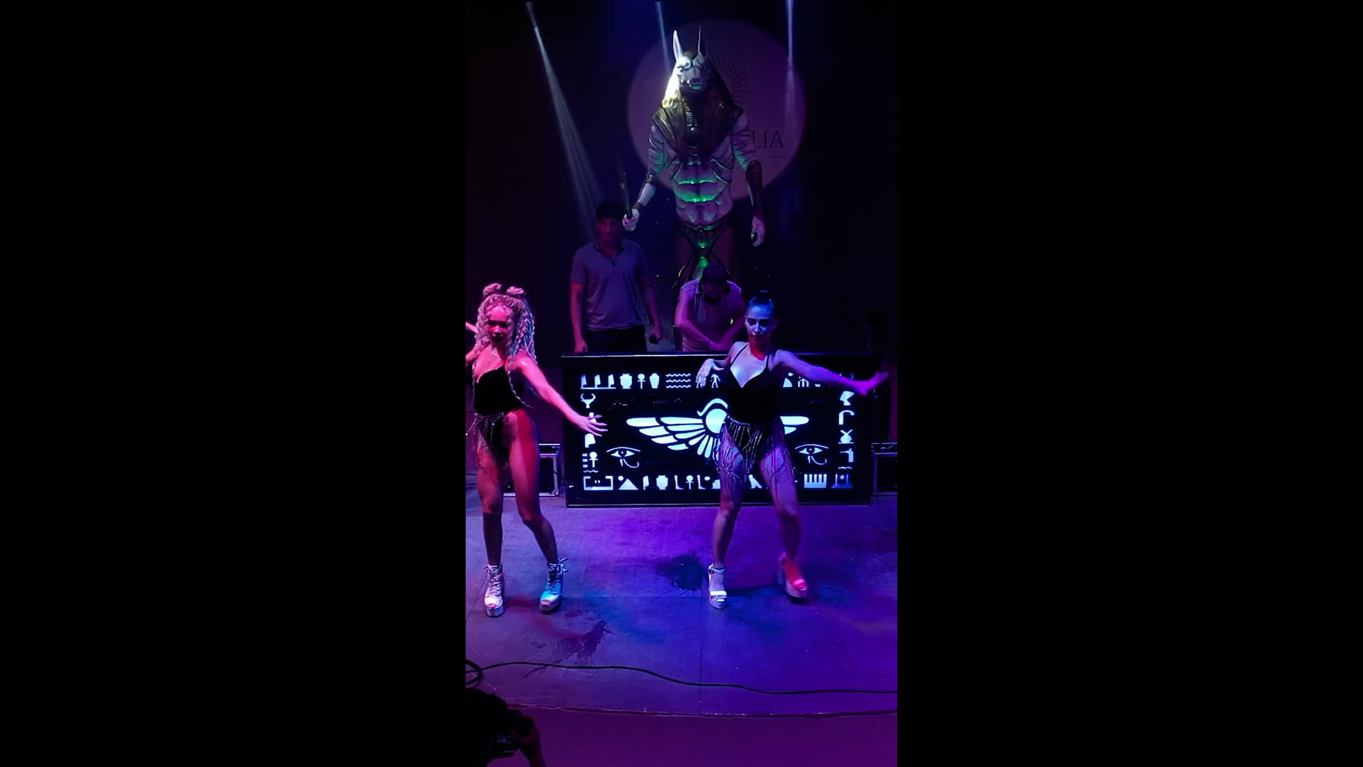 Sunthalia Coming in Hot