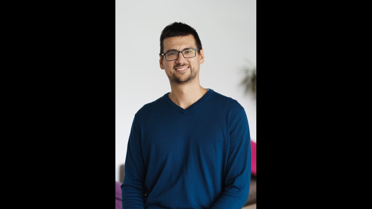 
        
          Paul Arce Rivero
        

        
          –
        

        
          Business konzultant
        
        