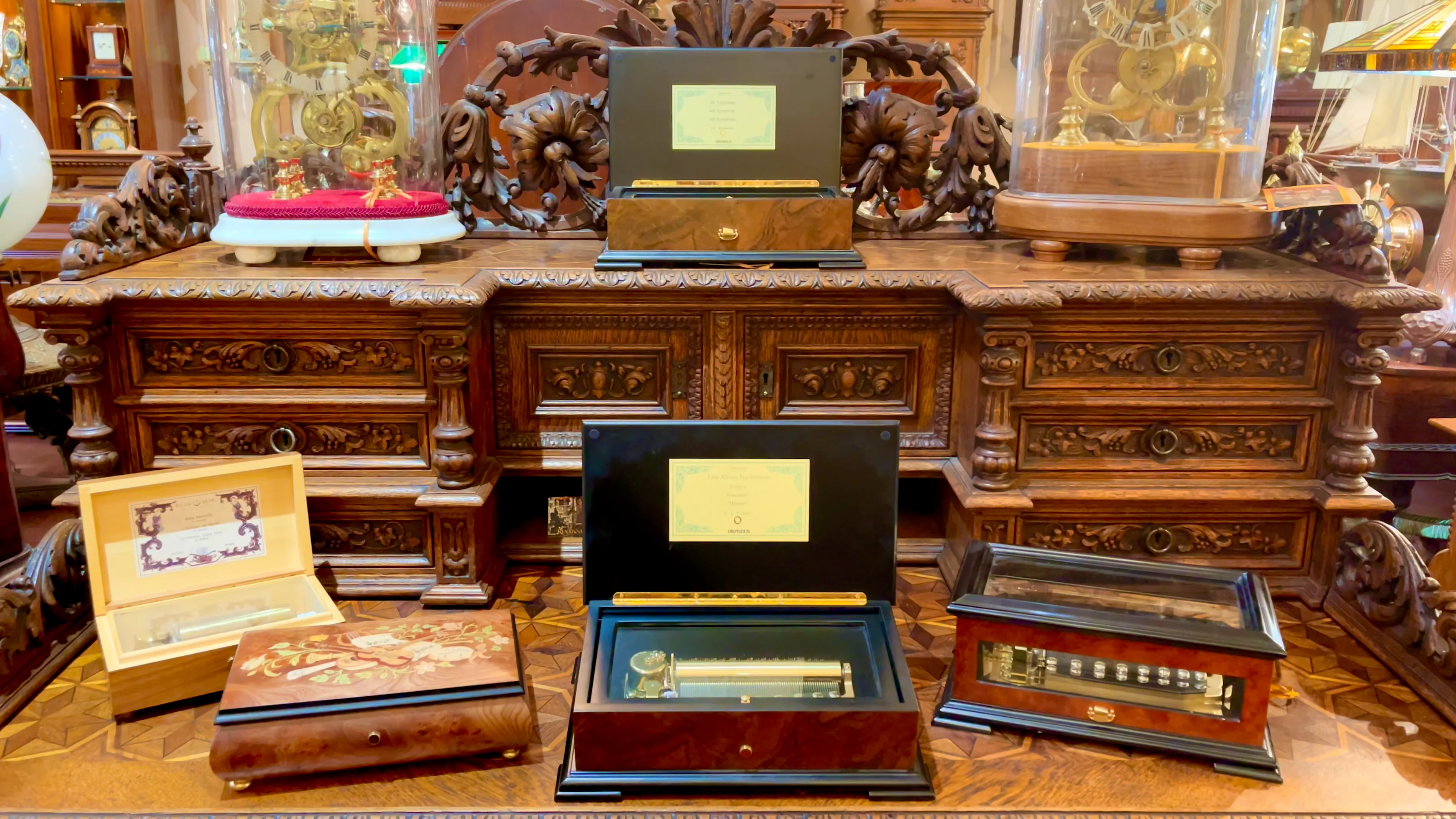 Contemporary Italian Cylinder Music Box with 72 Note Sankyo