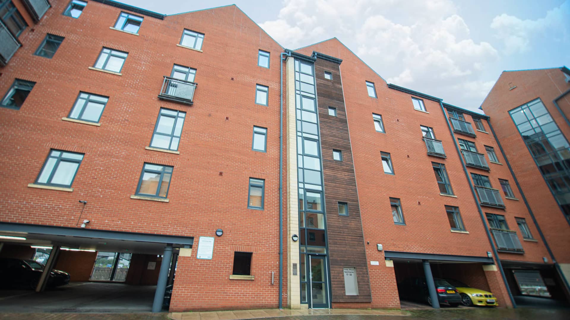 Apartment 23, 5258 Trinity Wharf, High Street, Hull HU1 1QE on Vimeo