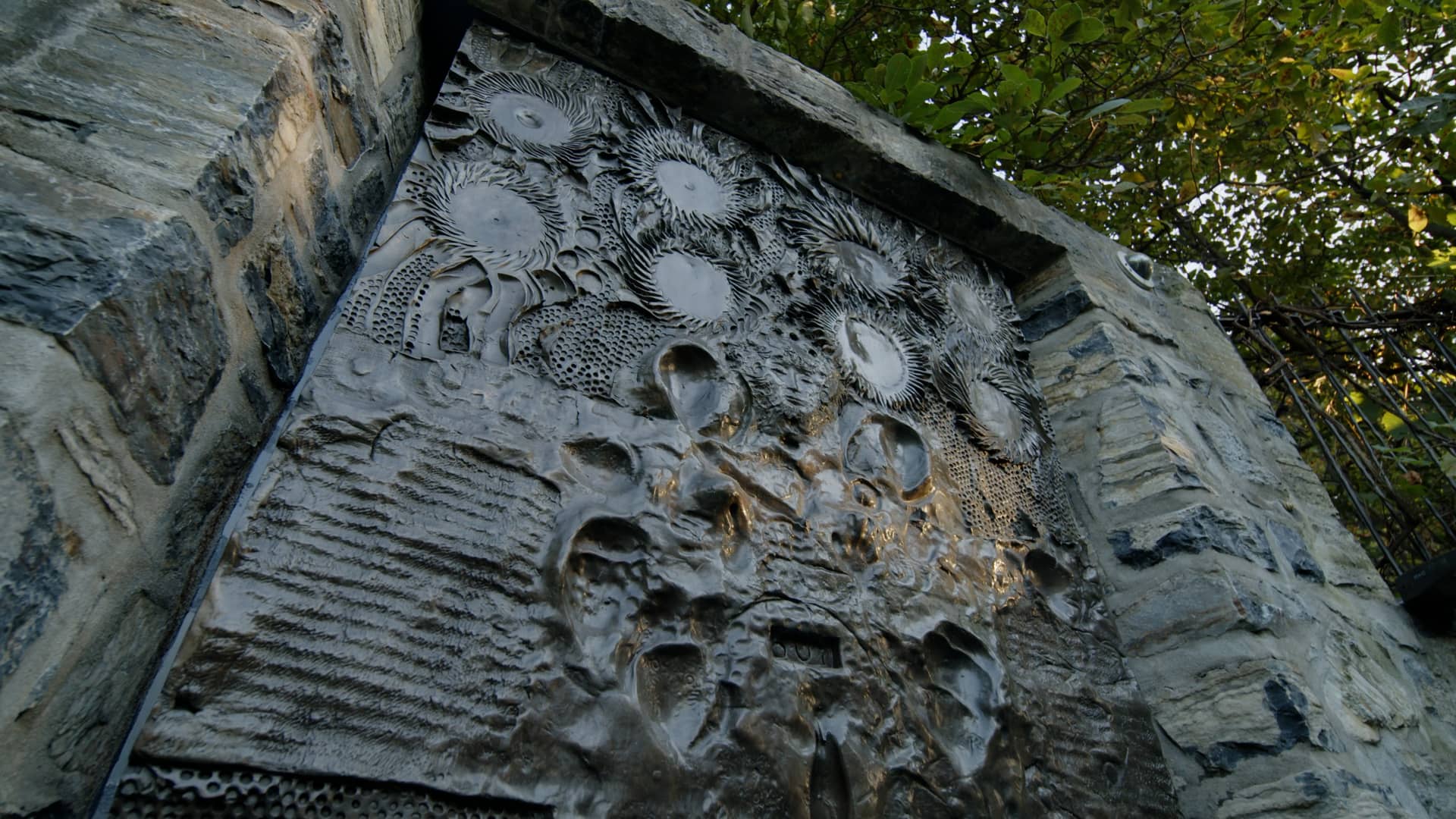 70 Av Maplewood Outremont on Vimeo