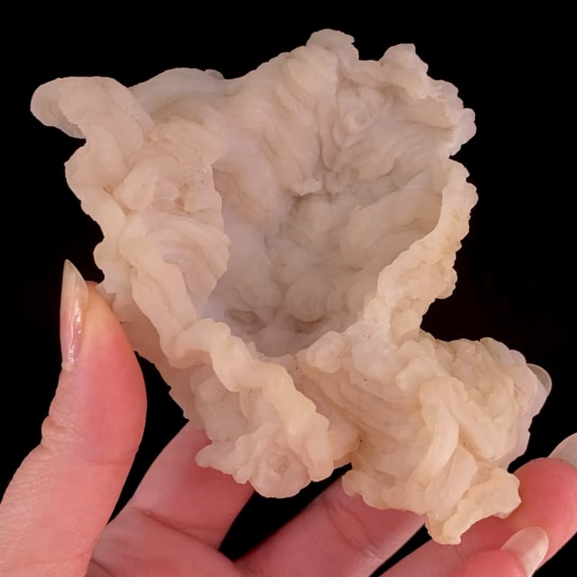 Quartz var: Chalcedony (fluorescent) (rare locality)