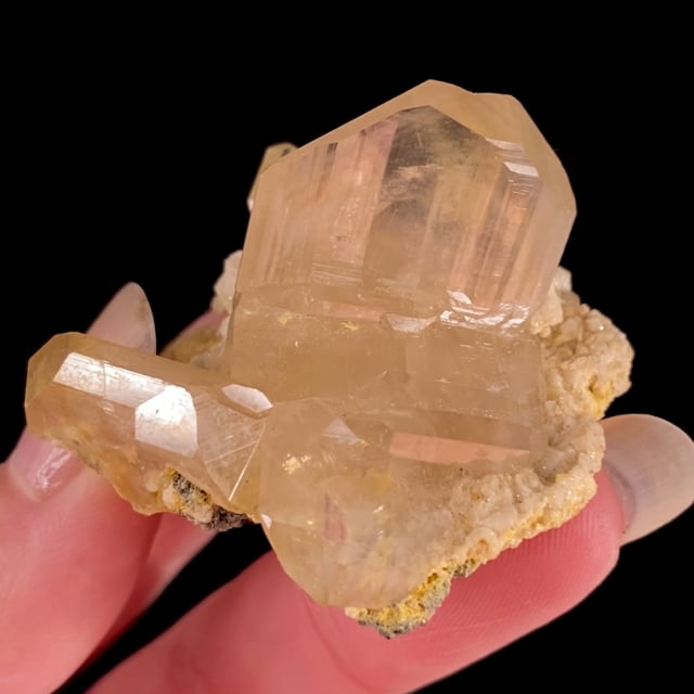 Cerussite (fine crystals)