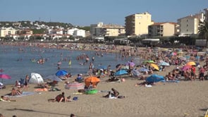 Un estiu amb un 3% menys de turistes, però amb una temporada més llarga