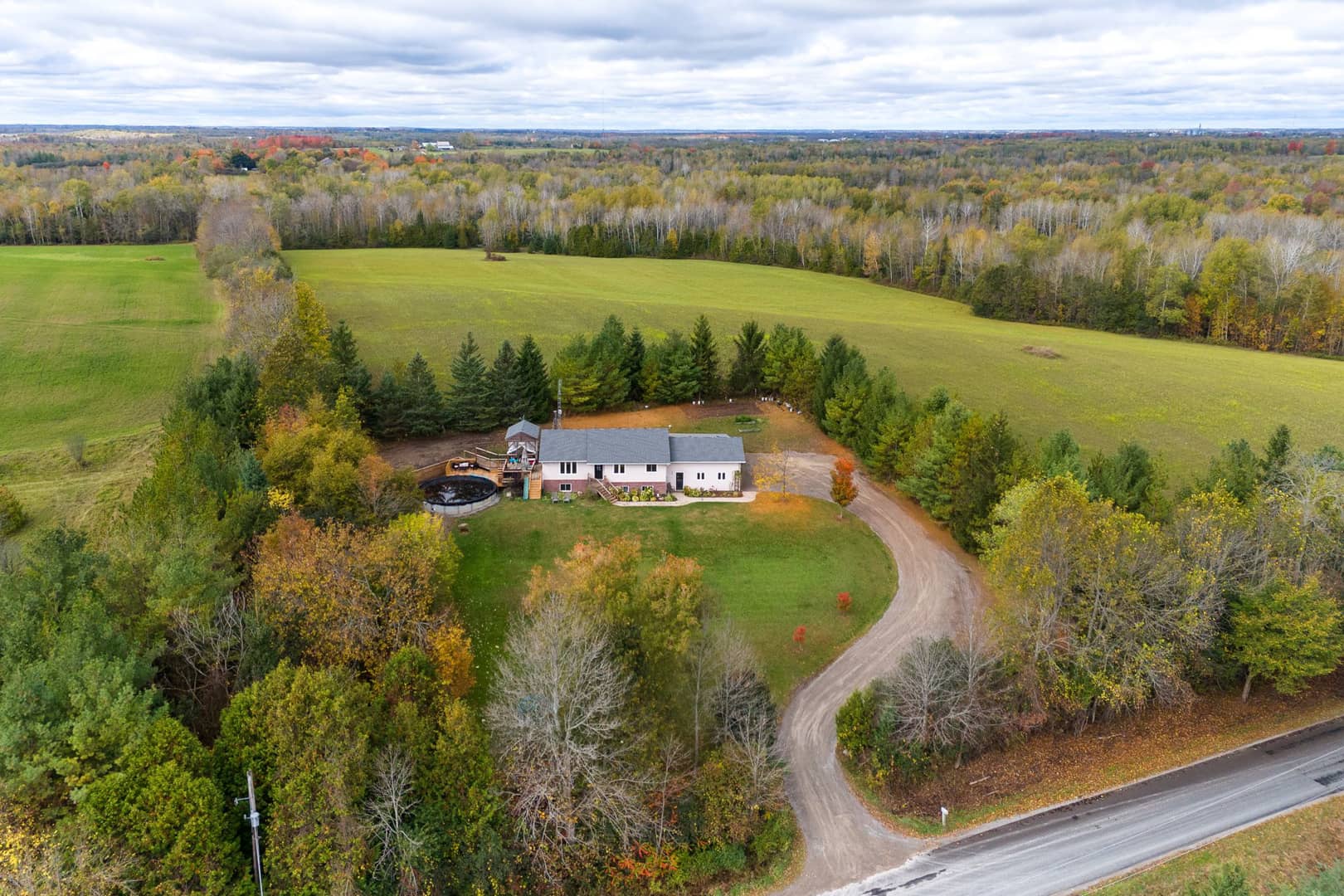 253 Hillhead Rd, Reaboro, ON on Vimeo