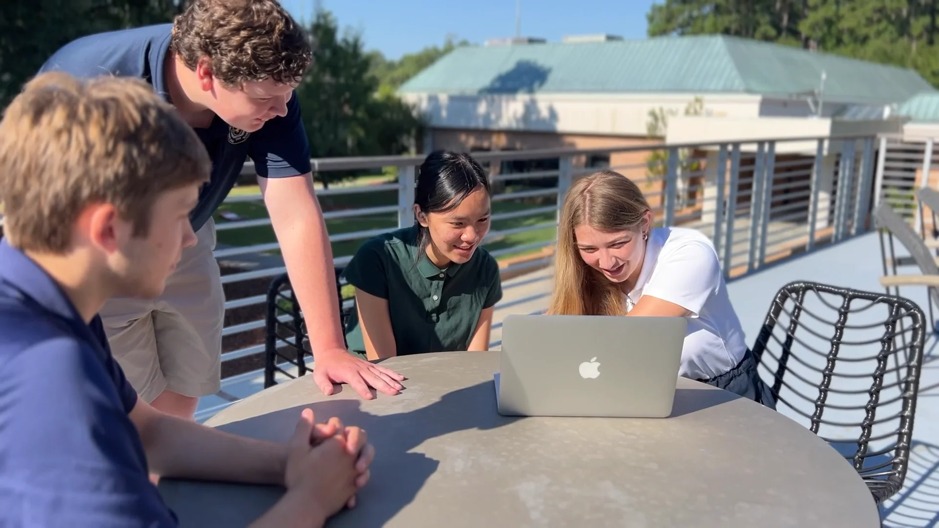 a-day-in-the-life-upper-school-at-the-savannah-country-day-school-on-vimeo