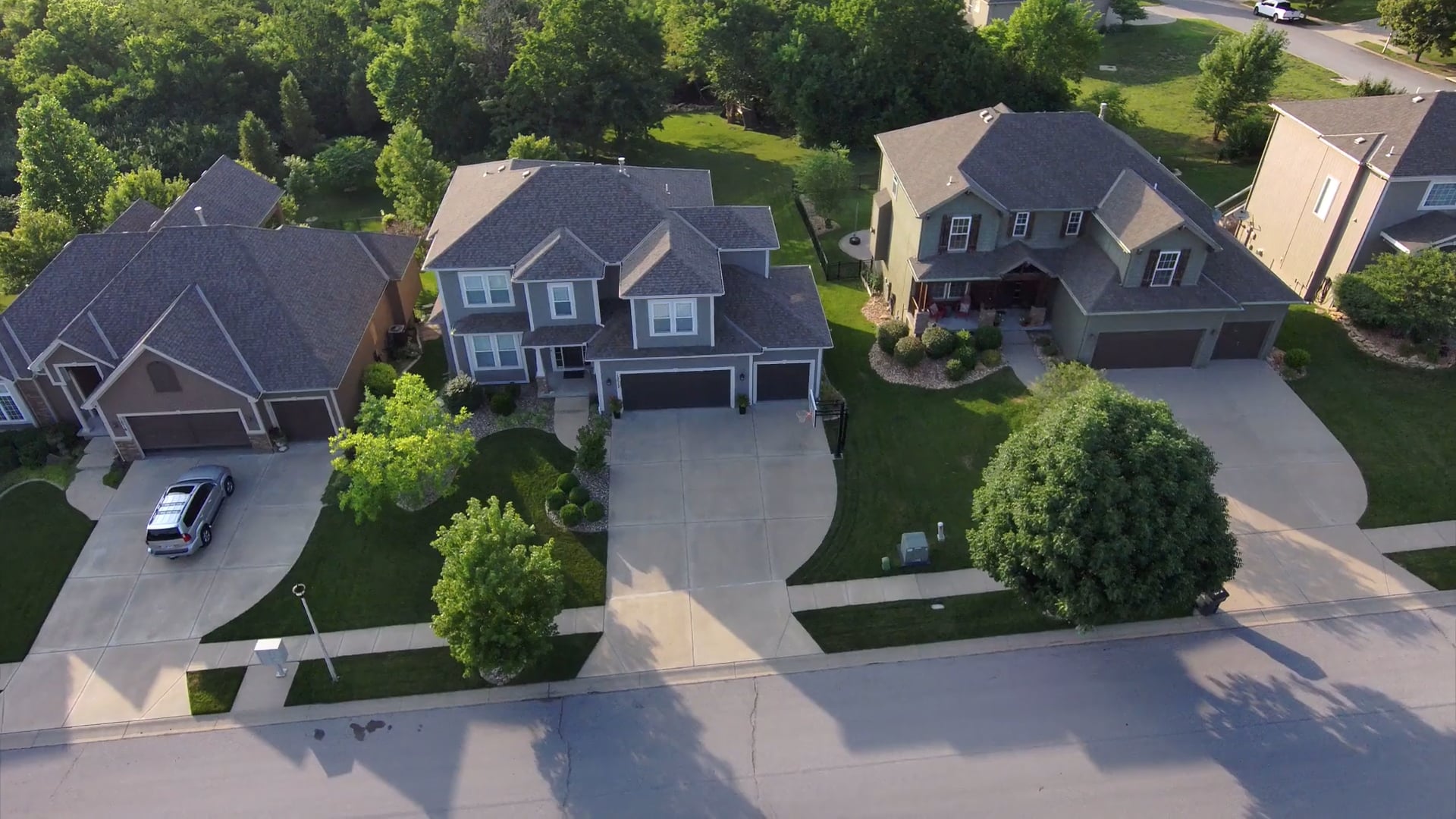 Ragland Team Real Estate Brokered by EPIQUE Realty