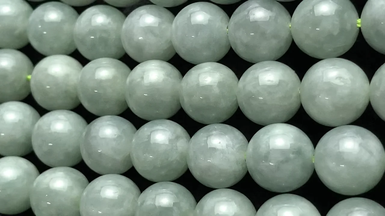 動画】ビルマ翡翠(ジェイダイト)AAA ラウンド10mm 1/4~1連(約