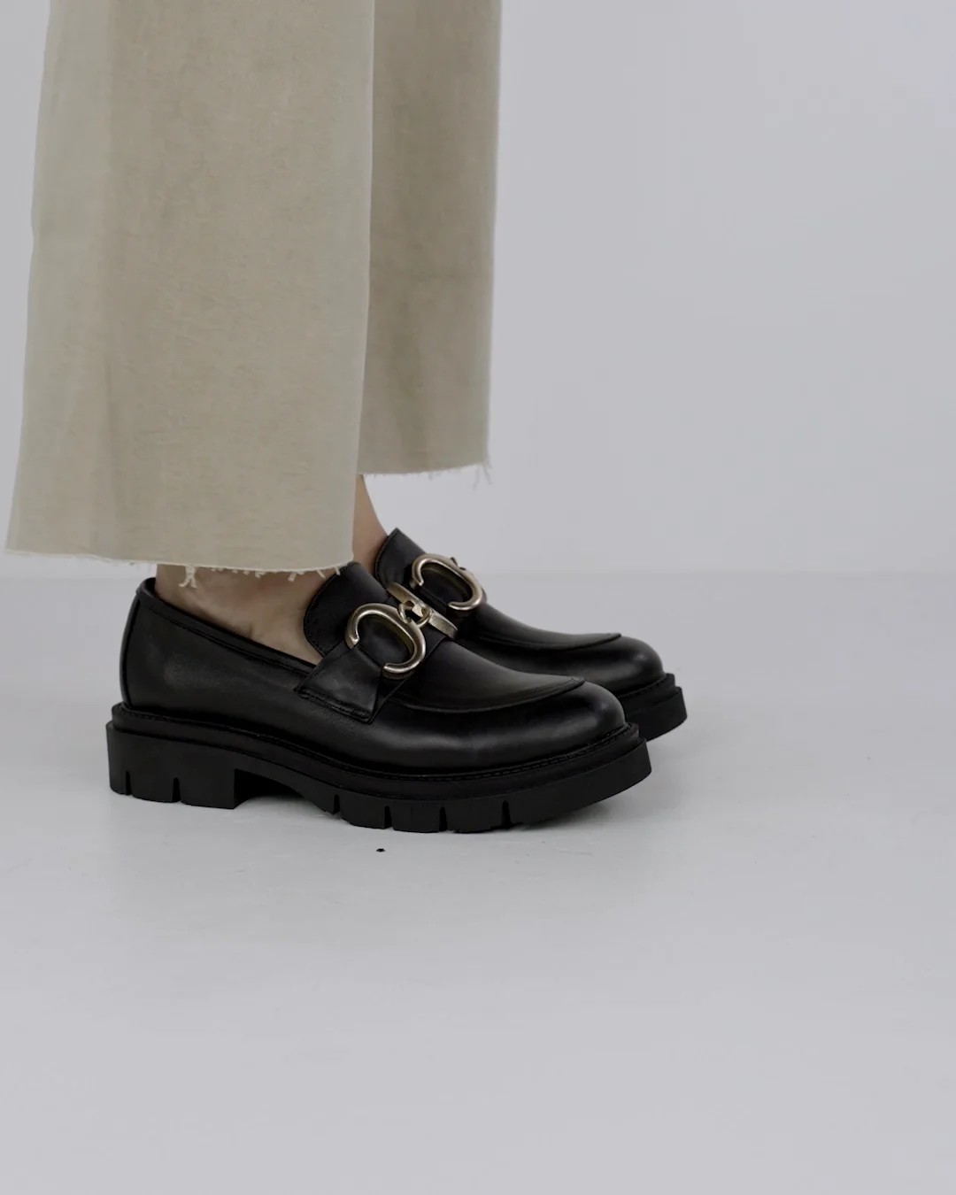 Loafers woman heel 2 cm black leather | Barca Stores Loafers woman heel 2 cm black leather | Barca Stores
