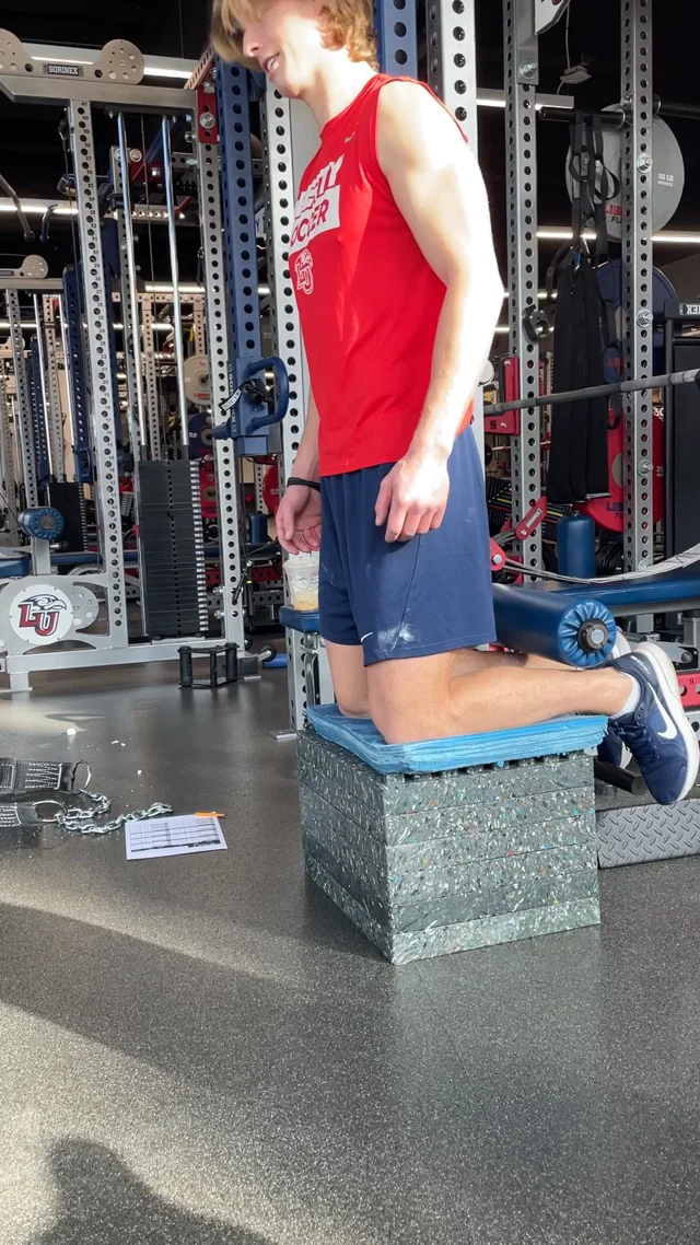 Dual track hamstring injury rehab: Sprinting and strength training