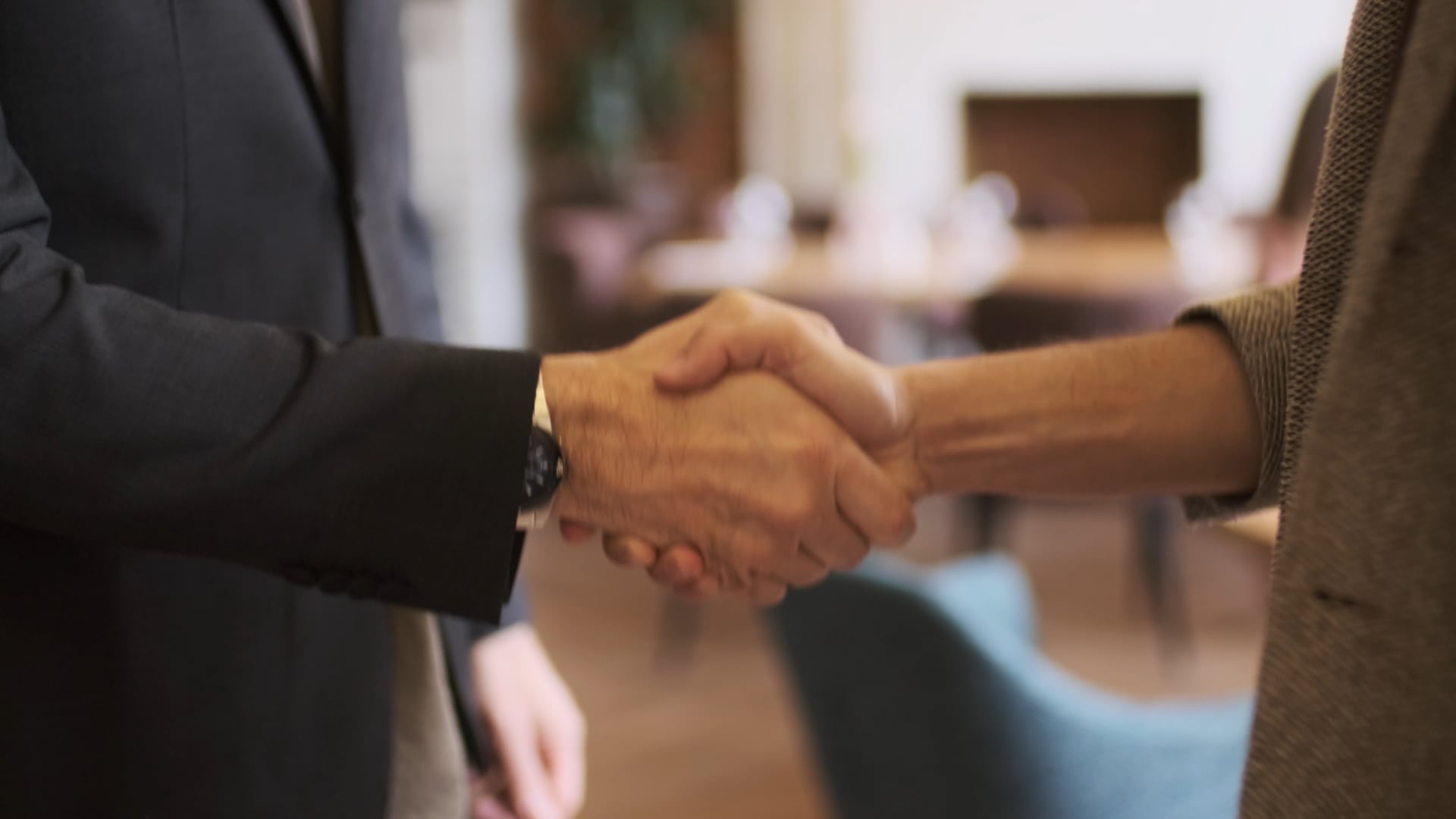 Howard Chan Howard, 企業 顧問, 顧問, Howard