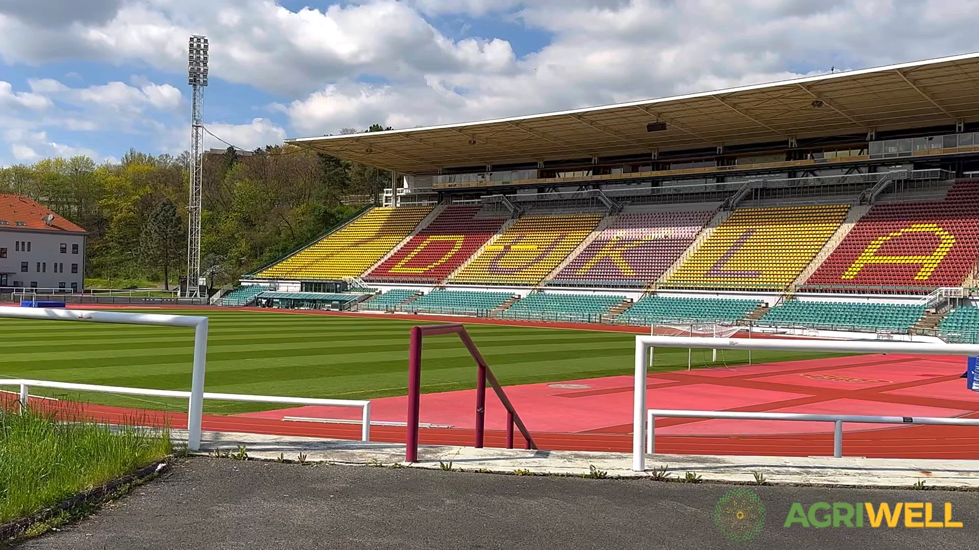 Épinglette antique Dukla Praha des années 1960 | vintage FK