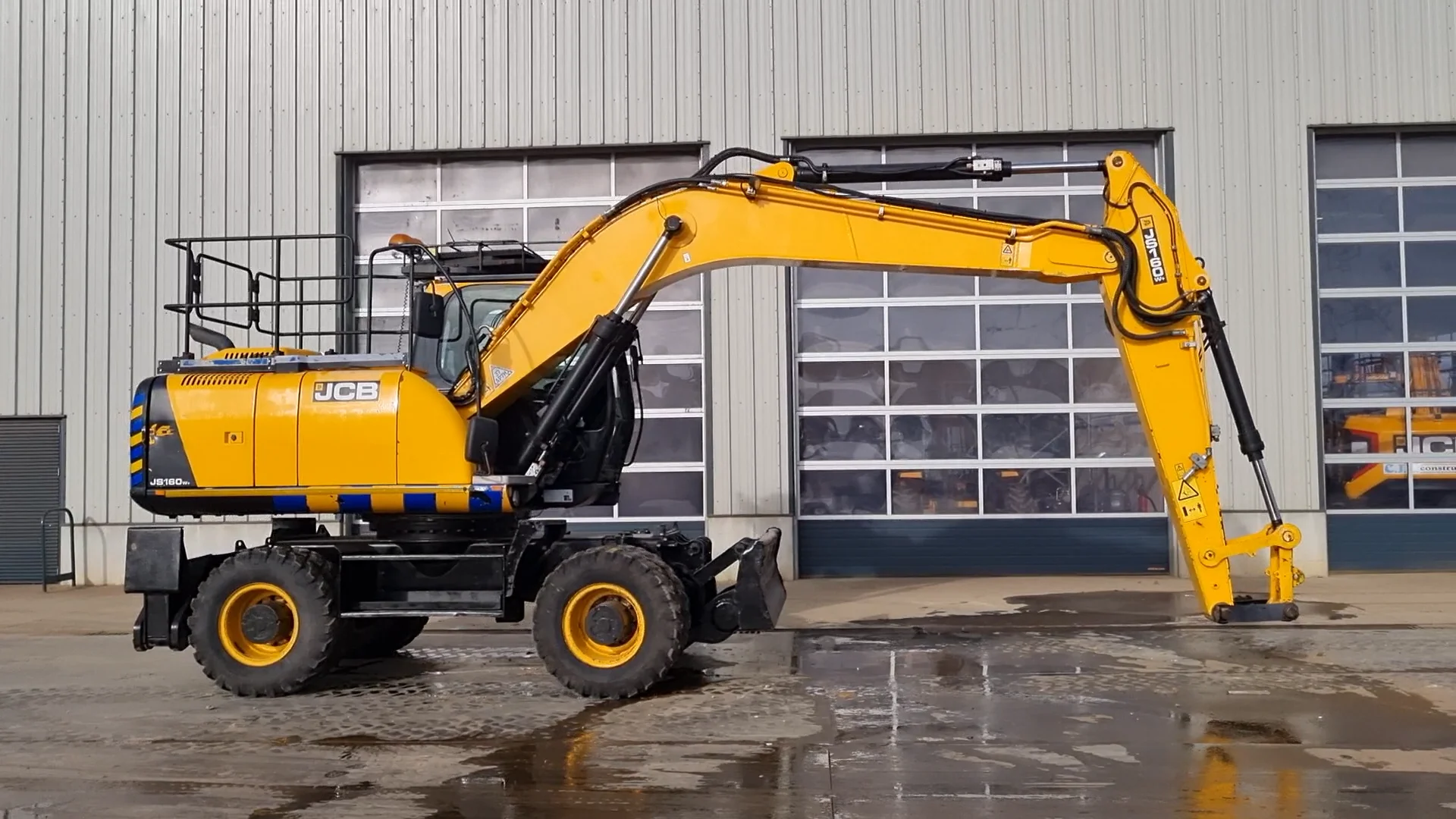 JCB JS160W - Leeds October 23 on Vimeo