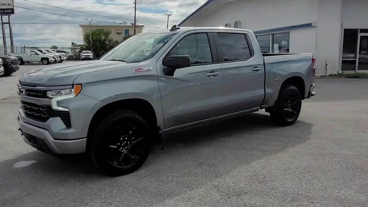 NEW 2024 CHEVROLET SILVERADO 1500 4WD Crew Cab 147" RST at Belle Glade