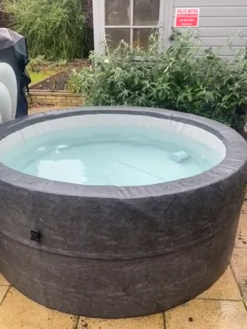 British Hot Tubs Aromatherapy Injector on Vimeo