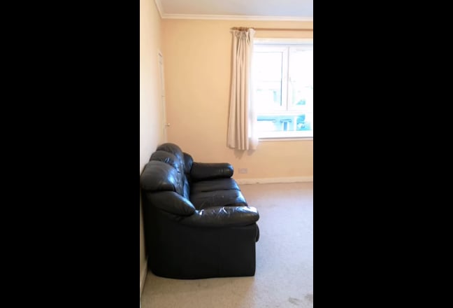 Double bedrooms modern upper villa HW Napier Main Photo