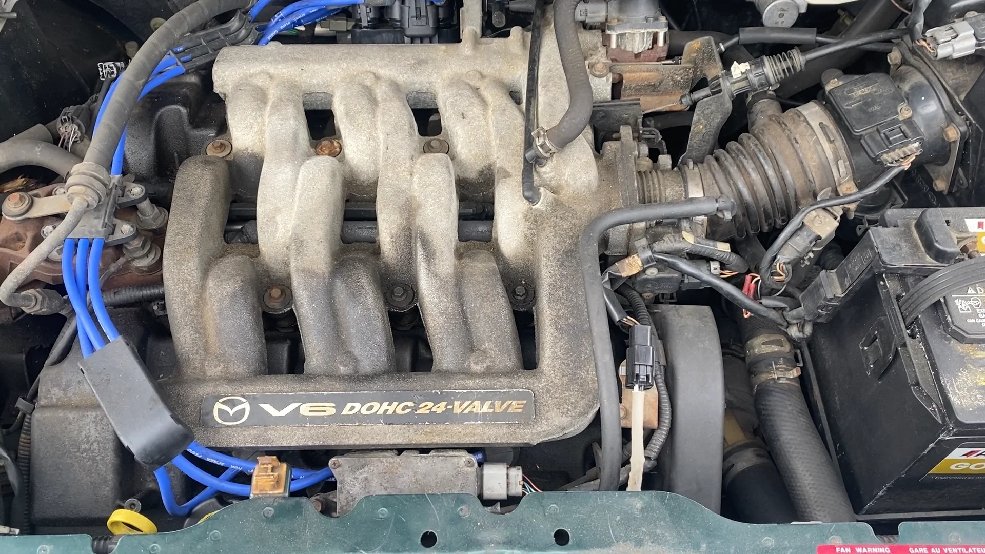 DEI881679 2000 Mazda MPV on Vimeo