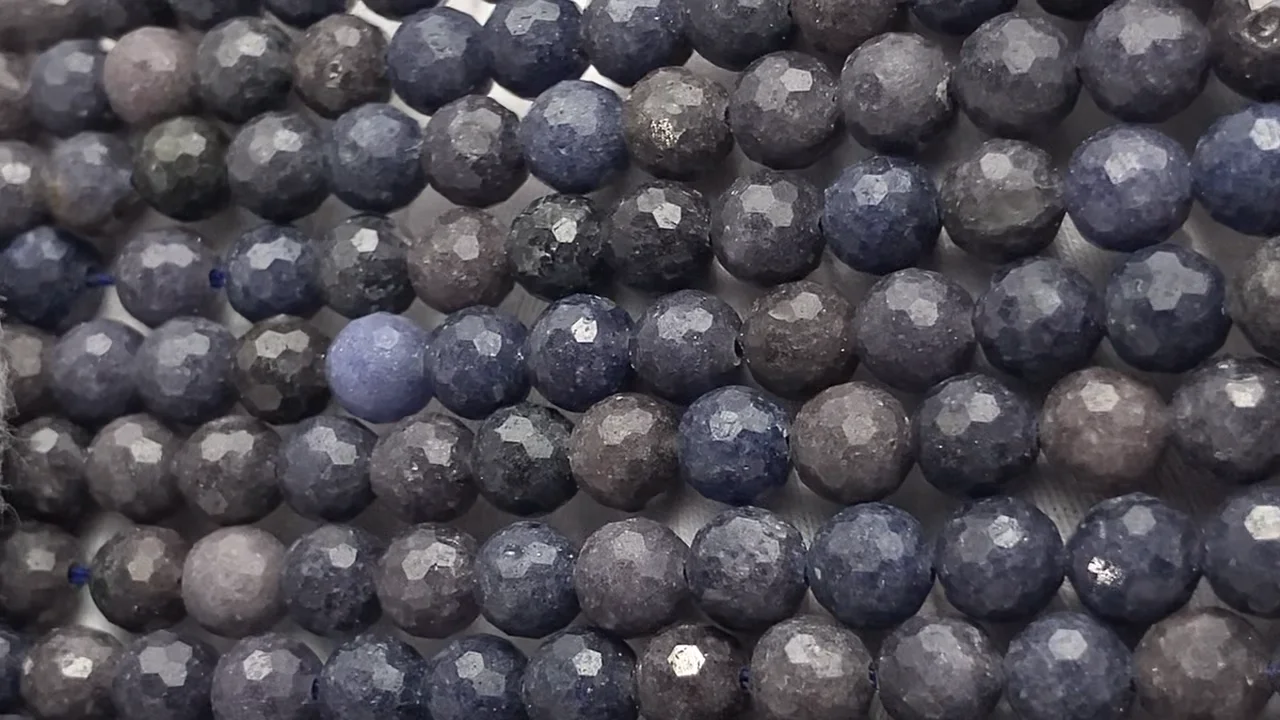 サファイア 128面ラウンドカット6mm 1連｜天然石ビーズの卸問屋・通販