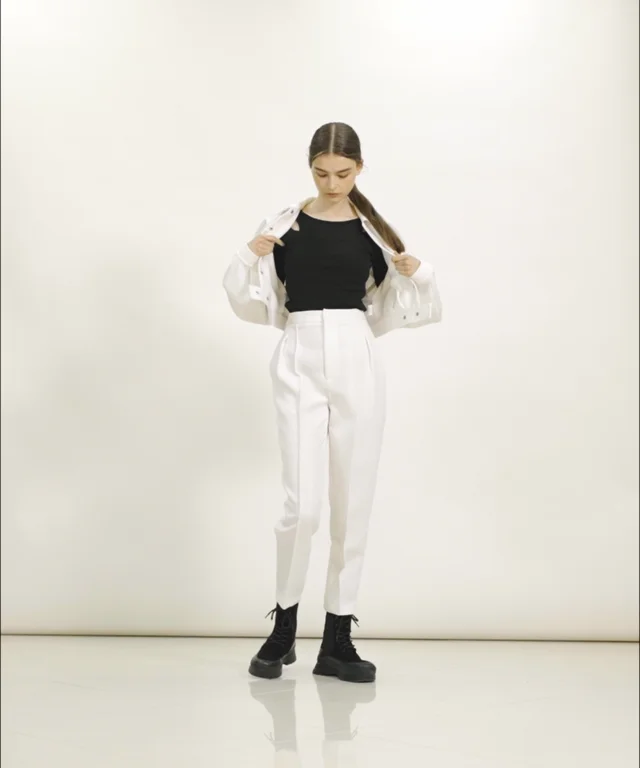 ESSENTIAL / ボリュームシャツブルソン ESSENTIAL Night STORE 