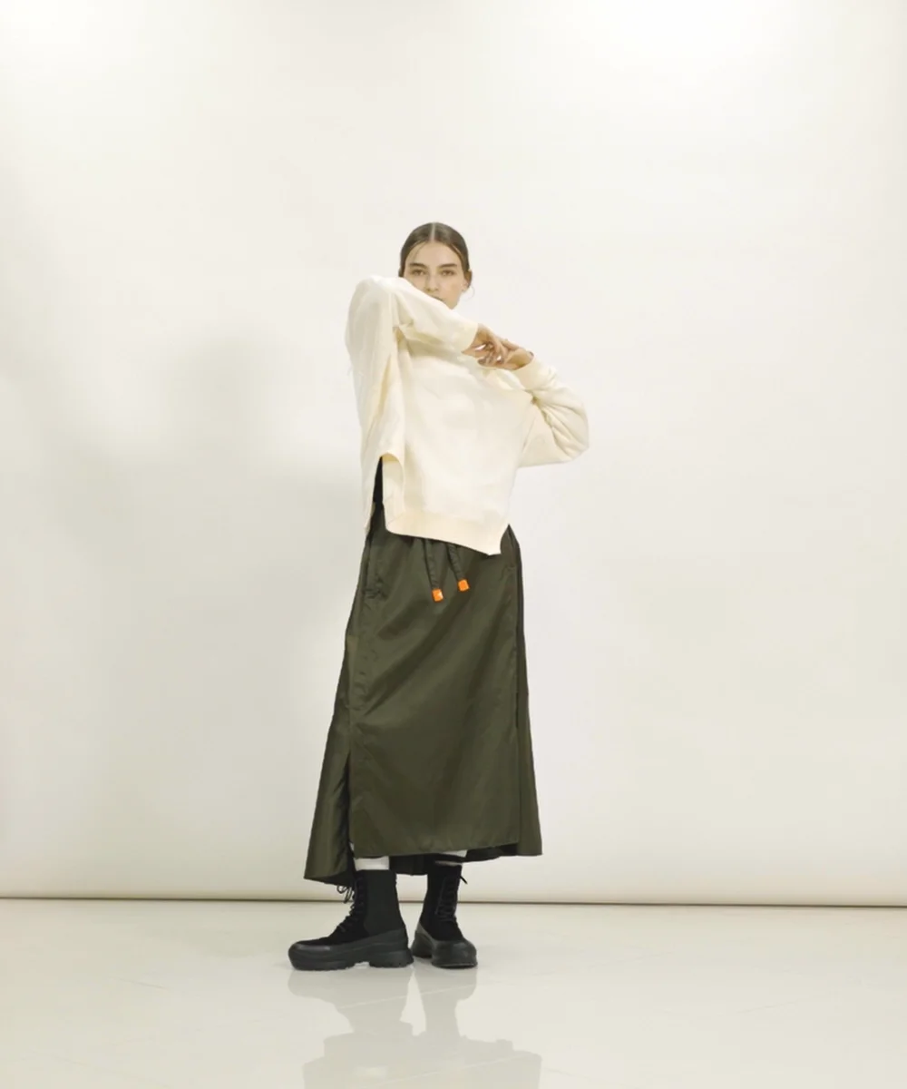 ESSENTIAL / カットアウト裏毛トップス(SALE) ESSENTIAL Night