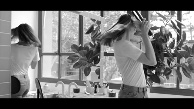 deVine Voices Native German Female Voiceover BaByliss 9000 Commercial