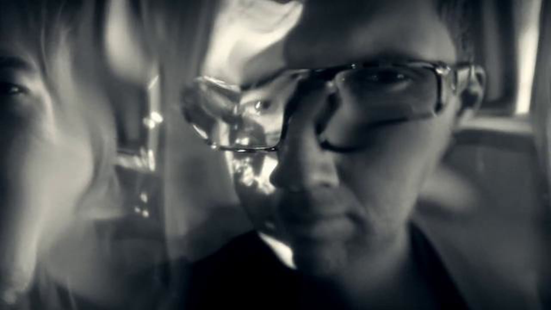 Neo Retros - The Highrise in the Sunshine