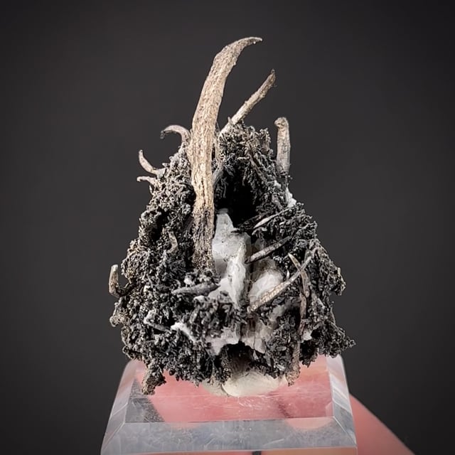 Silver (spinel-twinned) - STOUDT-43 - Batopilas - Mexico Mineral Specimen